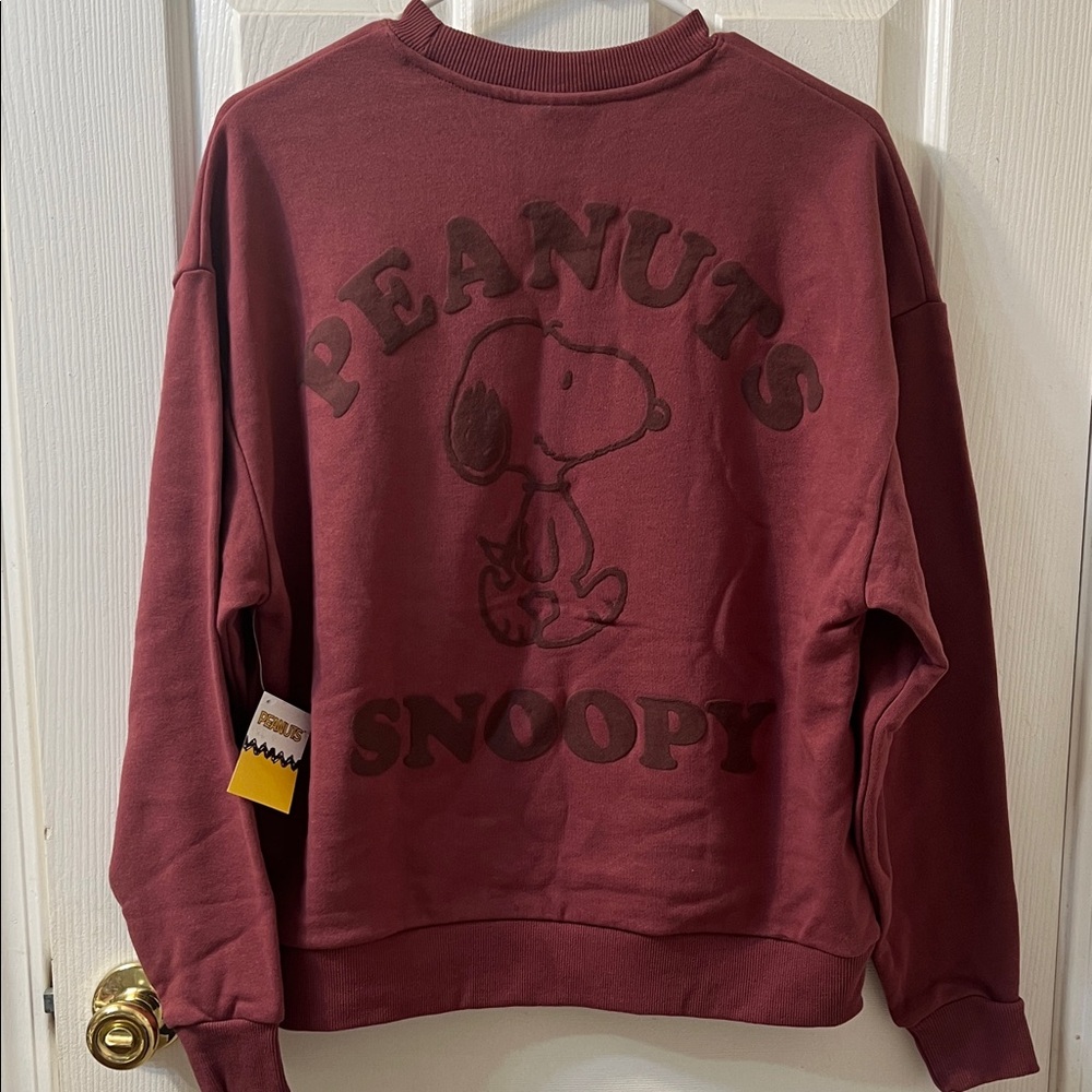 NWT Peanuts Snoopy Brownish Burgundy Pullover Sweatshirt